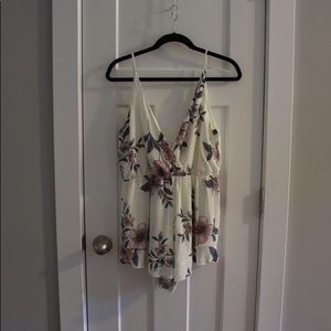 Style Rack Floral Romper New with Tags